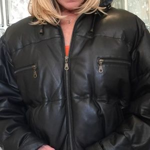 Colebrook & Company Black Puffy Jacket
